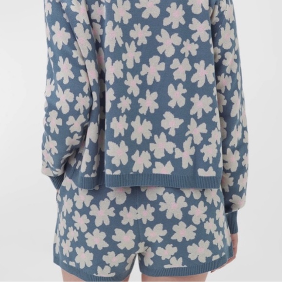 SPIRITUAL GANGSTER SET FLORAL JACQUARD RAGLAN SWEATER SHORT SIZE XS EUC - Picture 3 of 8